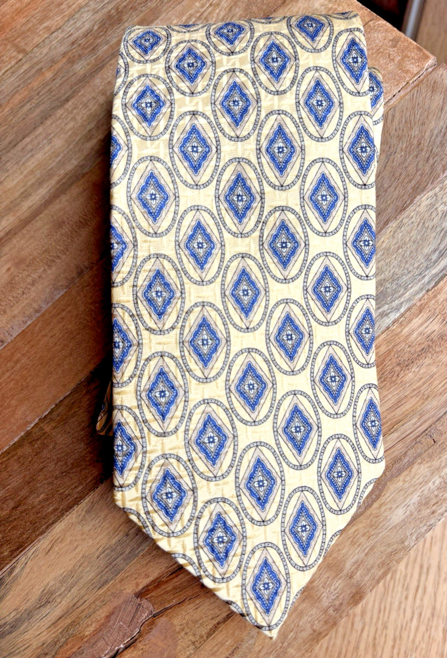 Piatelli Platinum 100% Silk Necktie Yellow Blue Diamond Medallion 57.5" Formal‎